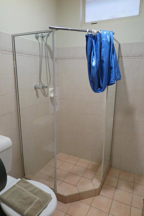 Jump Inn Alice Budget Accommodation - Australia Shopping 6