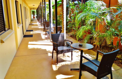 Palms City Resort - Local Tourism 16