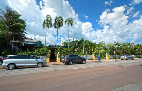 Palms City Resort - Local Tourism 25