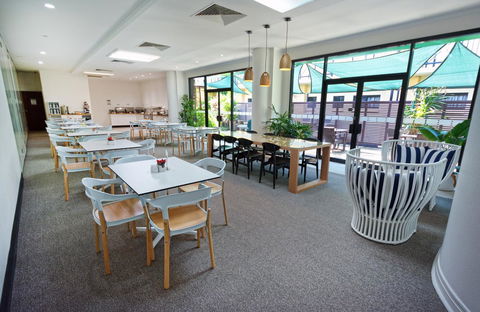 Palms City Resort - Local Tourism 24