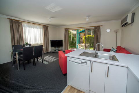 Beaches Serviced Apartments - Accommodation Australia 19