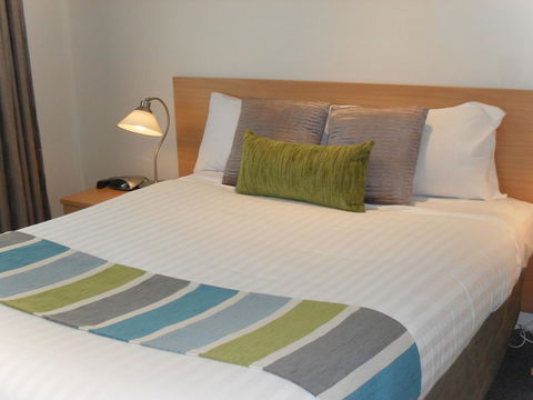 Beaches Serviced Apartments - Accommodation Australia 8