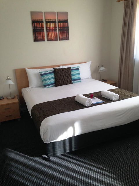 Beaches Serviced Apartments - Accommodation Australia 40