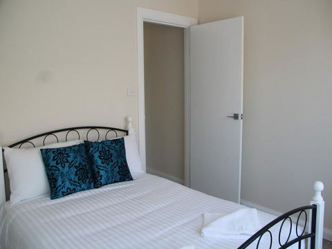 Beaches Serviced Apartments - Accommodation Australia 3