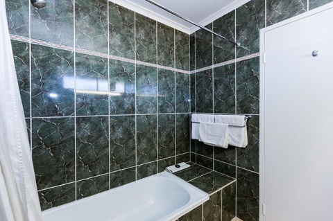 Elkira Court Motel - Accommodation Australia 16
