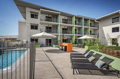 Hudson Berrimah - Accommodation Australia 1