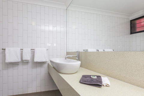 Discovery Resorts - Kings Canyon - Accommodation Australia 26