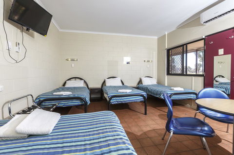 Discovery Resorts - Kings Canyon - Accommodation Australia 18