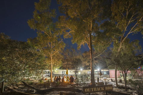 Discovery Resorts - Kings Canyon - Accommodation Australia 11