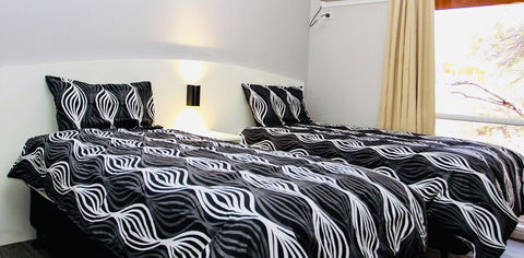 Erldunda Desert Oaks Resort - Accommodation Australia 2