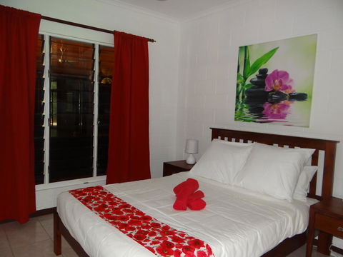 DARWIN'S SHADY ACRES RETREAT - Accommodation Australia 35
