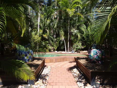 DARWIN'S SHADY ACRES RETREAT - Accommodation Australia 11