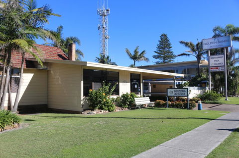 Golden Sands Motor Inn - Australia Shopping 10