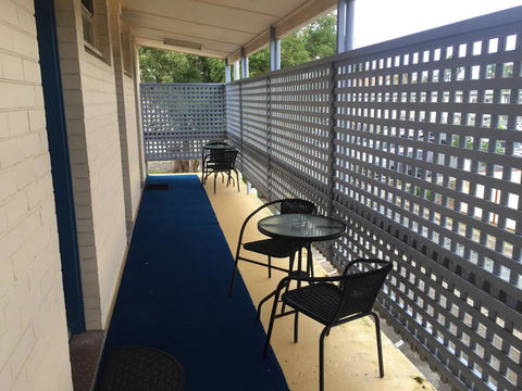 Golden Sands Motor Inn - Australia Shopping 17