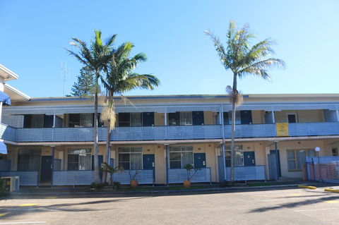 Golden Sands Motor Inn - Australia Shopping 11
