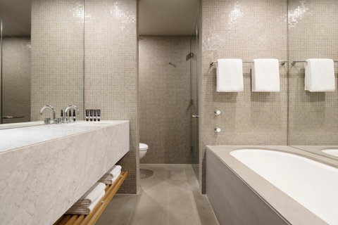 Hotel Realm - Accommodation Australia 14