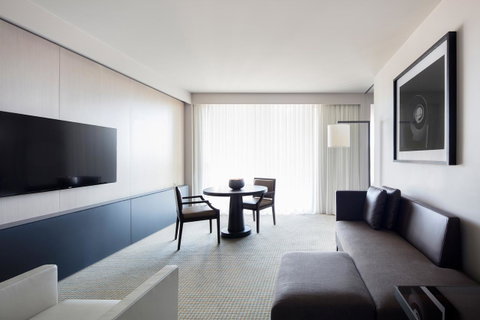 Hotel Realm - Accommodation Australia 10