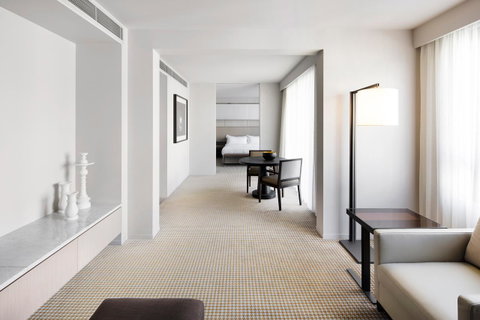 Hotel Realm - Accommodation Australia 13