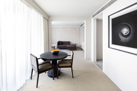 Hotel Realm - Accommodation Australia 12