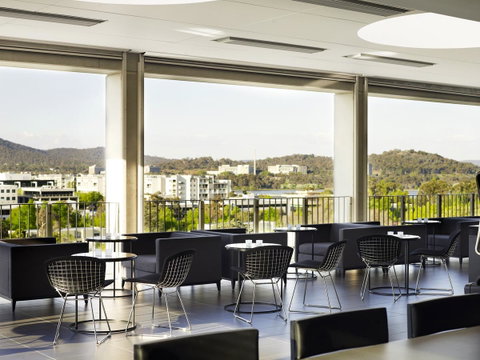 Burbury Hotel - Accommodation Australia 9