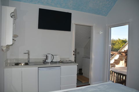 Garden Room - Accommodation Australia 3
