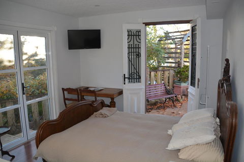 Garden Room - Accommodation Australia 4
