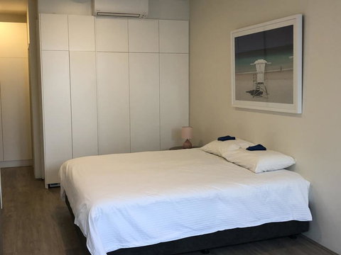 Bondi Beach Studio King Suite 1 - Bed n Breakfasts 3
