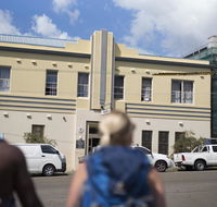 Bondi Beachside Inn - Australia Shopping