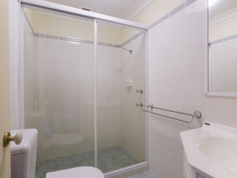 Bonito At Bagnalls Beach' 1/6 Bonito Street - Pet Friendly, Air Conditioning - Bed n Breakfasts 2