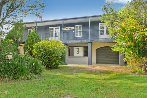 BONNY BEACH HOUSE - Holiday Accomodation With Pool - Accommodation Australia 0