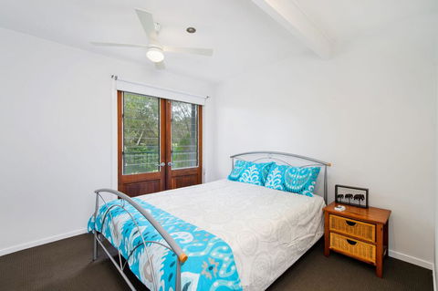 BONNY BEACH HOUSE - Holiday Accomodation With Pool - Accommodation Australia 2