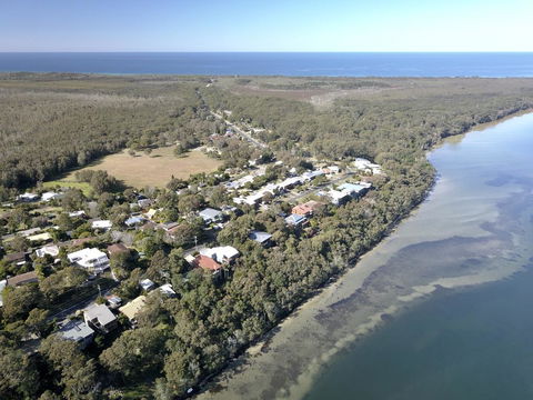 Booti Booti Chateau Lakeside - Australia Shopping 1