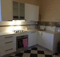 Bourke Apartments - Australia Shopping