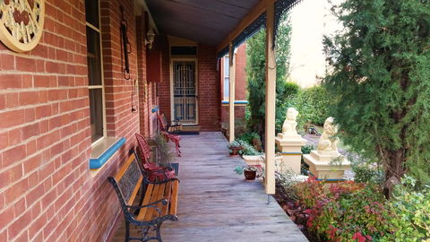 Boutique Motel Sefton House - Accommodation Australia 2