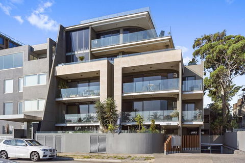 BOUTIQUE STAYS - Catani Gardens - Accommodation Australia 0