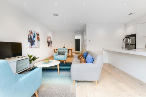 Boutique Stays - Murrumbeena Place 2 - Local Tourism 2