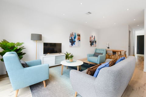 Boutique Stays - Murrumbeena Place 2 - Local Tourism 0