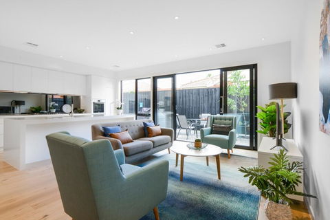 Boutique Stays - Murrumbeena Place 2 - Local Tourism 1