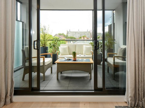 Boutique Stays - The Lincoln, South Yarra Apartment - Local Tourism 0