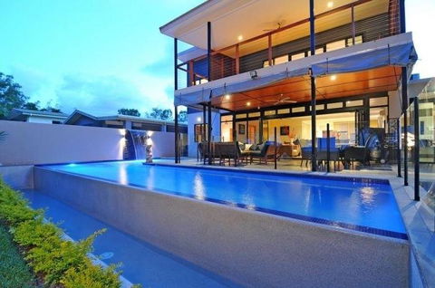 Bramston Beach - Luxury Holiday House - Accommodation Australia 0
