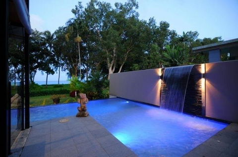 Bramston Beach - Luxury Holiday House - Accommodation Australia 3