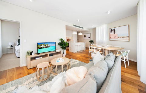 BRAND NEW- Premium Bondi Beach Escape - Australia Shopping 0