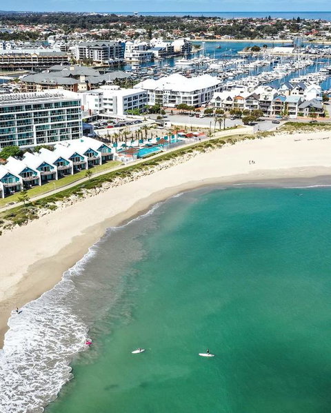Breakwater Short Stay - Accommodation Australia 3