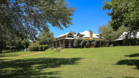 Briars Country Lodge - Bed n Breakfasts 2