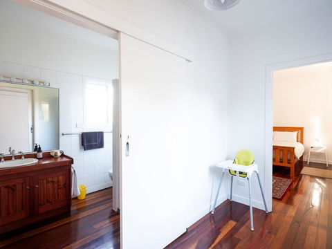 Bridle Guesthouse - Accommodation Australia 3