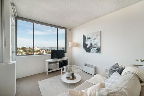 Bright And Sunny Studio Apartment - Accommodation Australia 1
