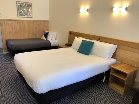 Bright Avenue Motor Inn - Accommodation Australia 2