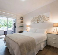 Bright Comfy Bondi Home - Australia Shopping