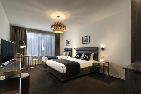 Brighton Savoy Hotel - Accommodation Australia 3