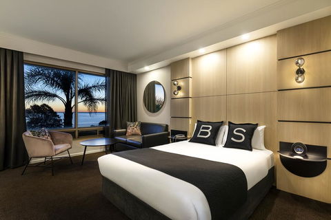 Brighton Savoy Hotel - Accommodation Australia 0